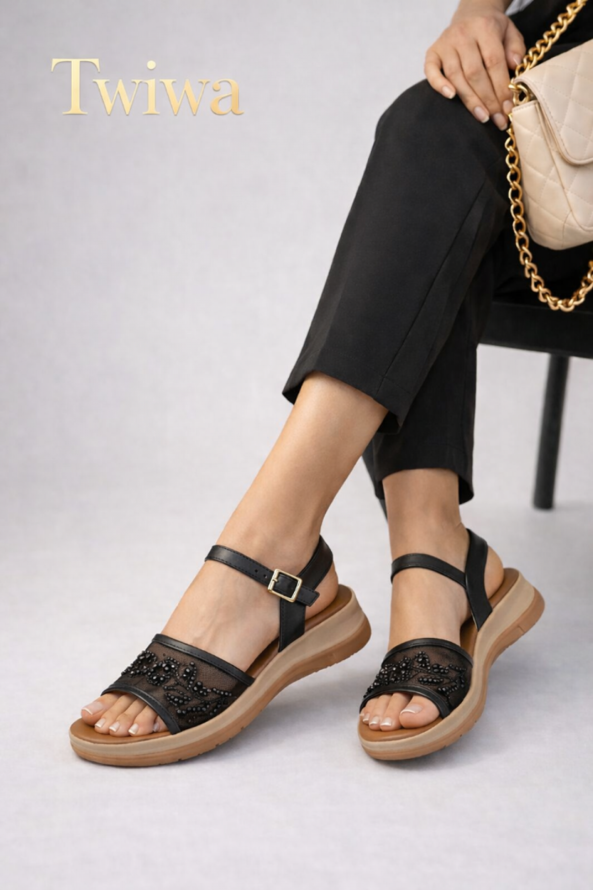 Kadın Sandalet Nakışlı Siyah